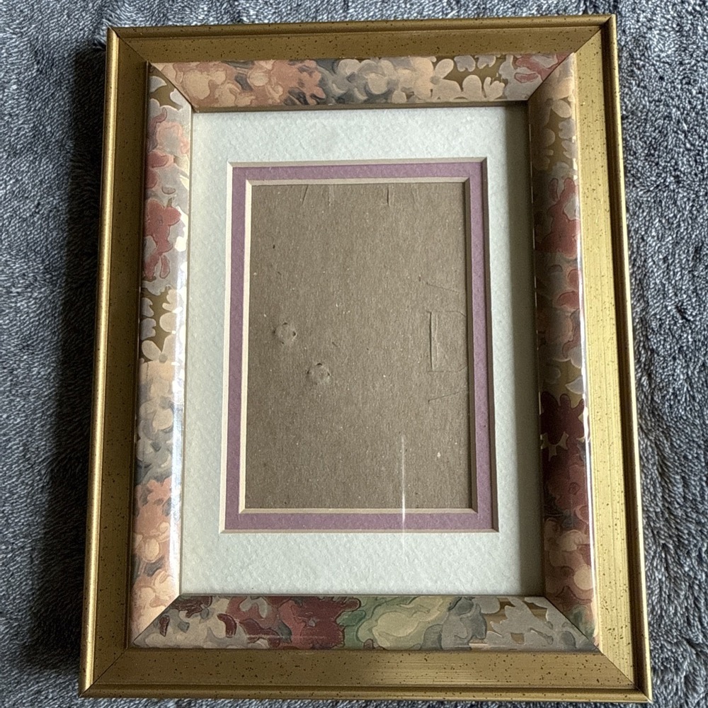 Vintage Picture Frame MCM Holds 6.5x4.5 With Matting 4.5x3